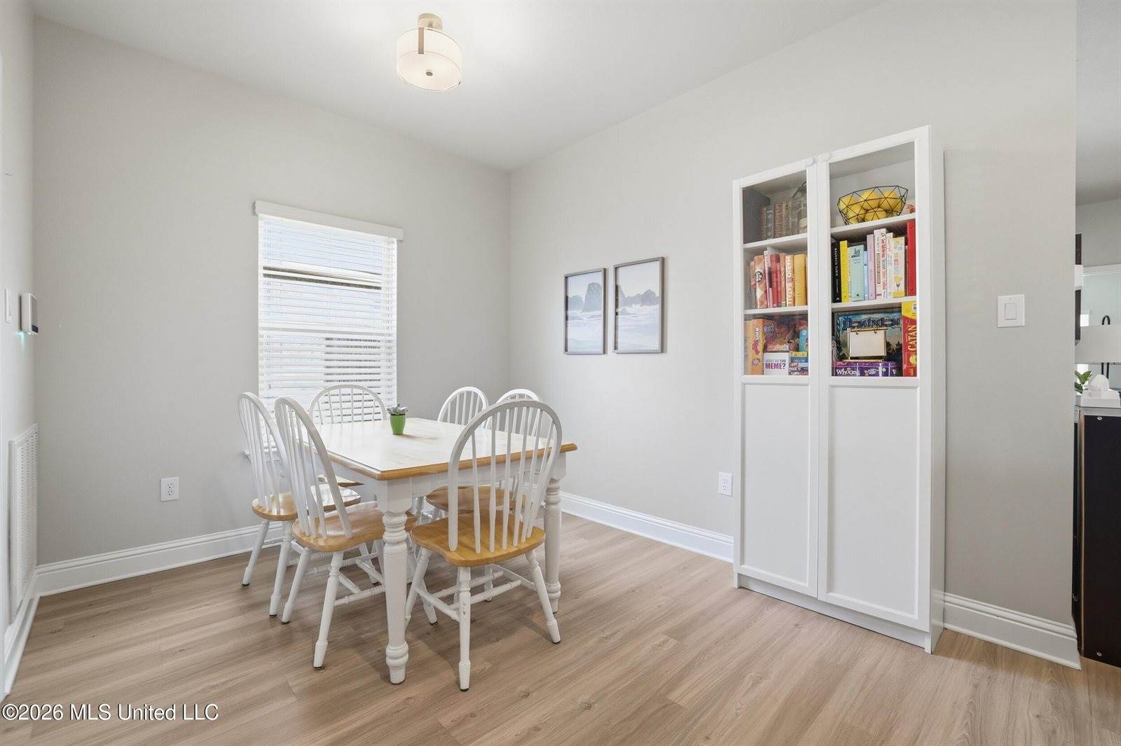 6864 Sweetclover Drive, Ocean Springs, MS 39564