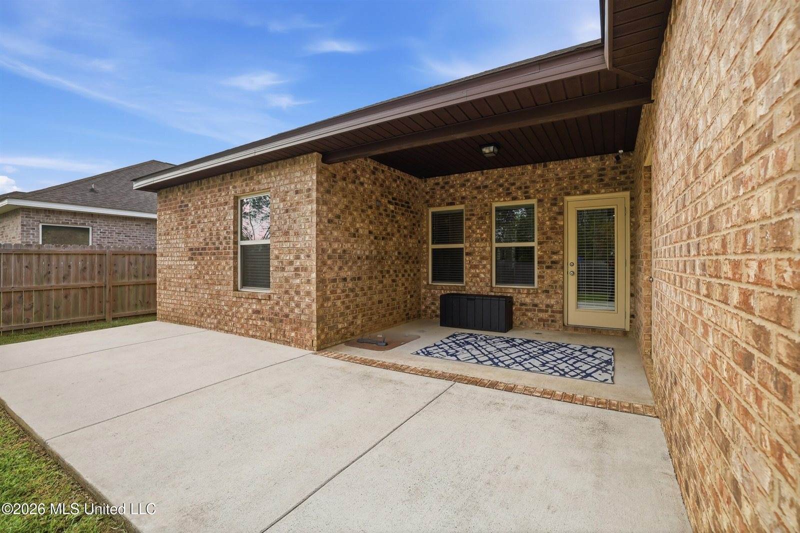 6864 Sweetclover Drive, Ocean Springs, MS 39564