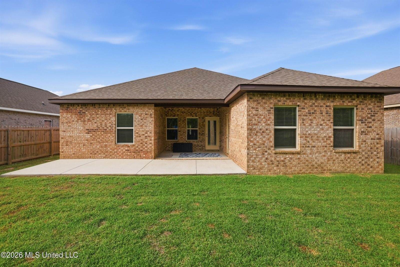 6864 Sweetclover Drive, Ocean Springs, MS 39564