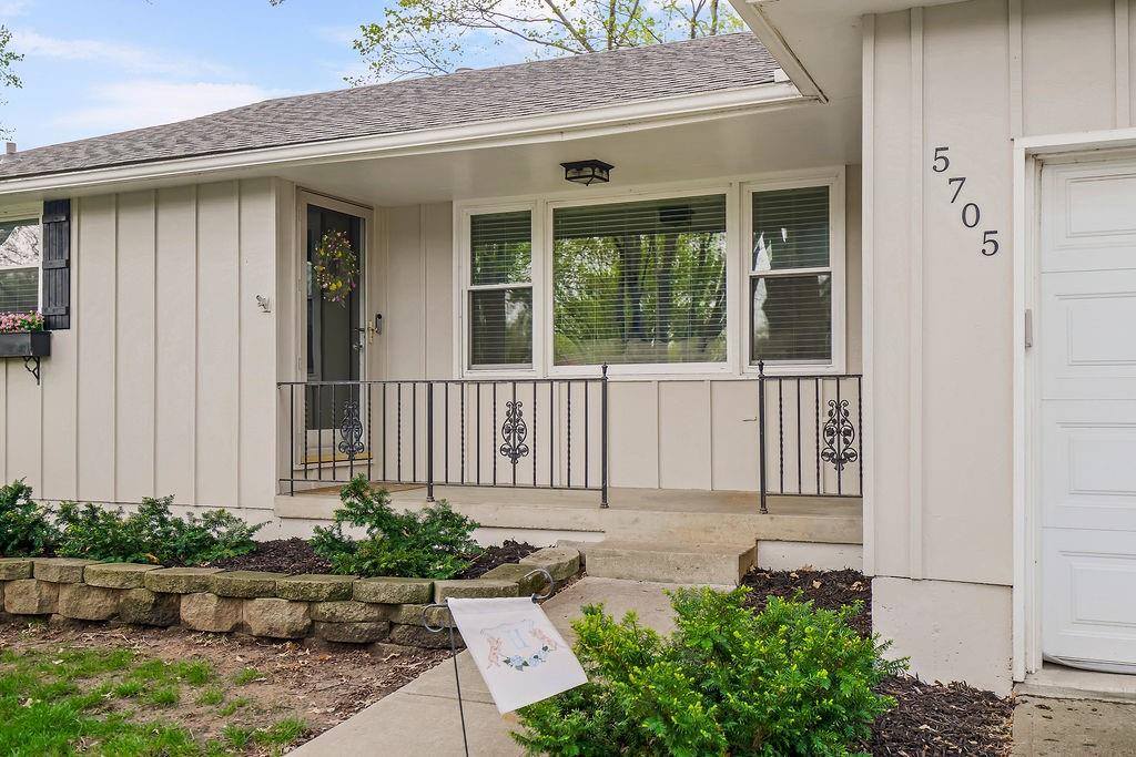 5705 West 78th Street, Prairie Village, KS 66208