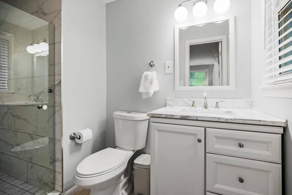 5705 West 78th Street, Prairie Village, KS 66208