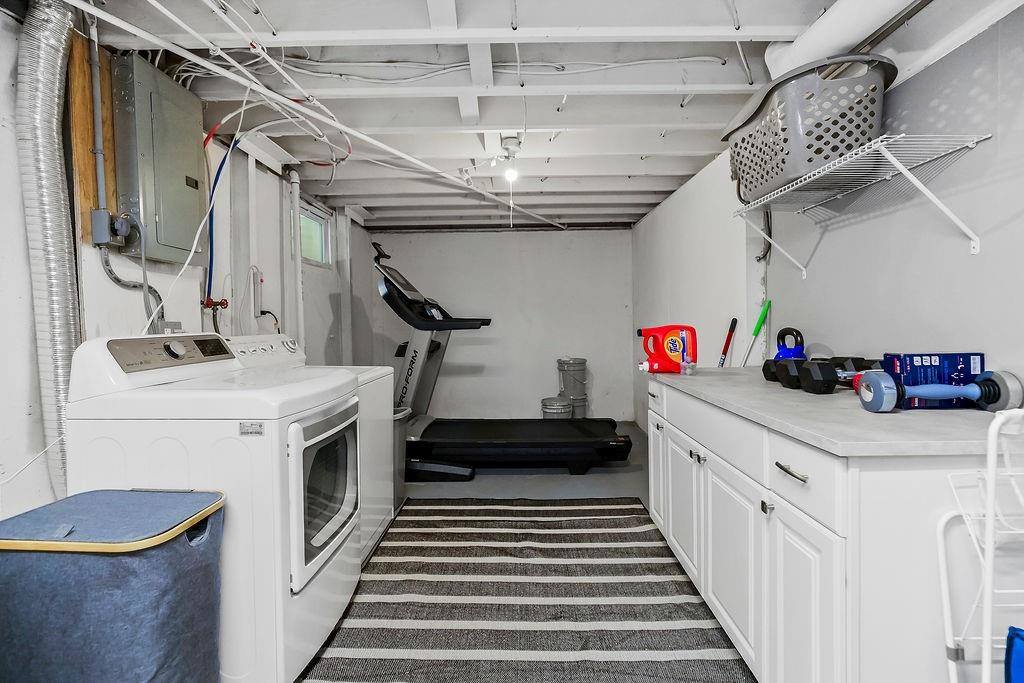 5705 West 78th Street, Prairie Village, KS 66208