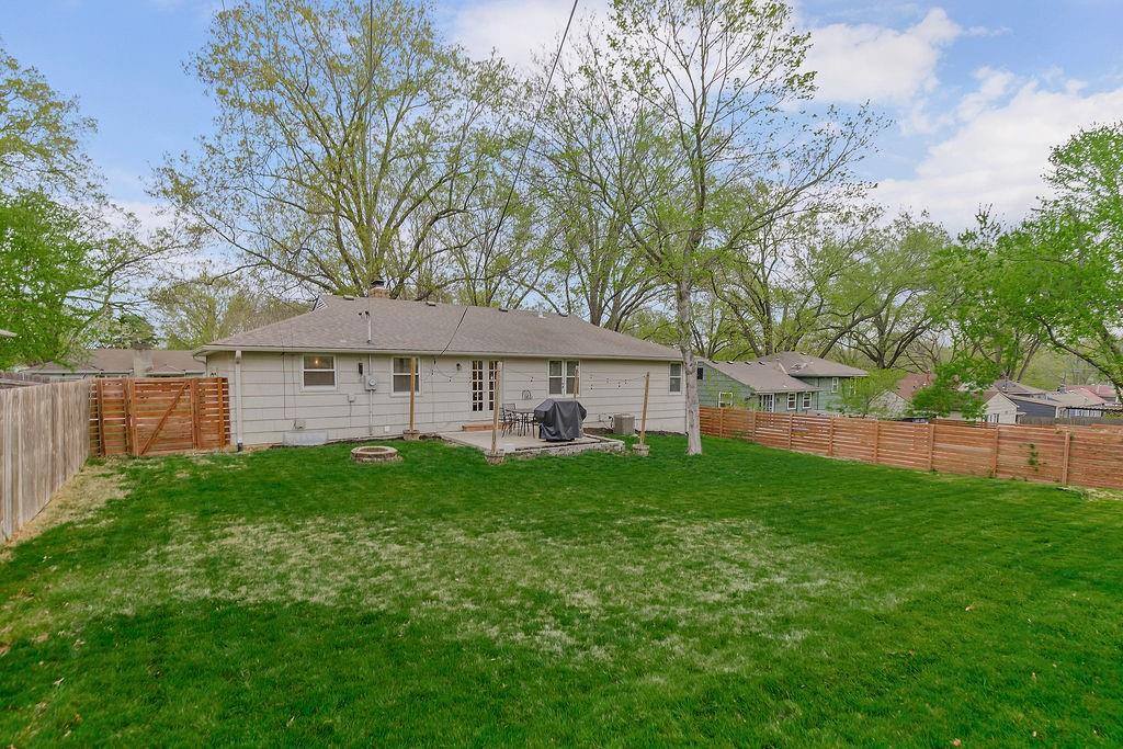 5705 West 78th Street, Prairie Village, KS 66208
