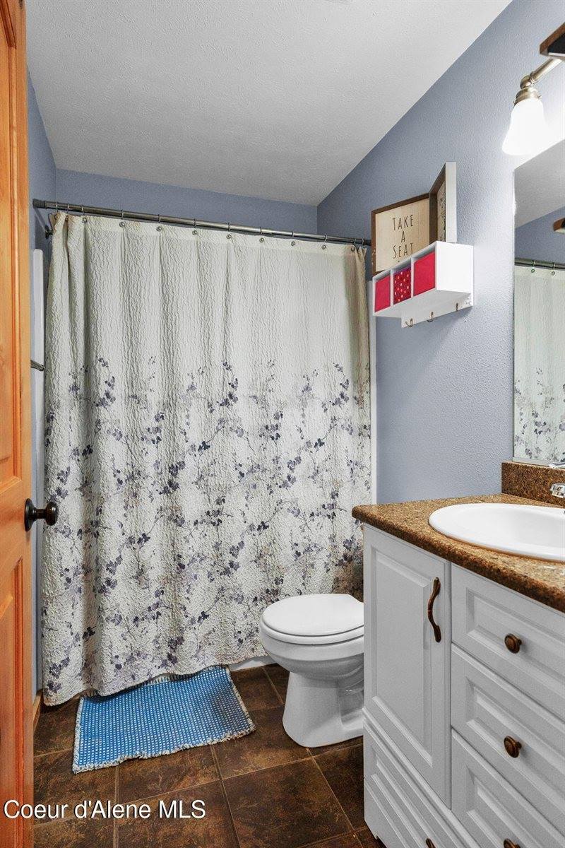 181 East Deer Meadow Ln, Blanchard, ID 83804