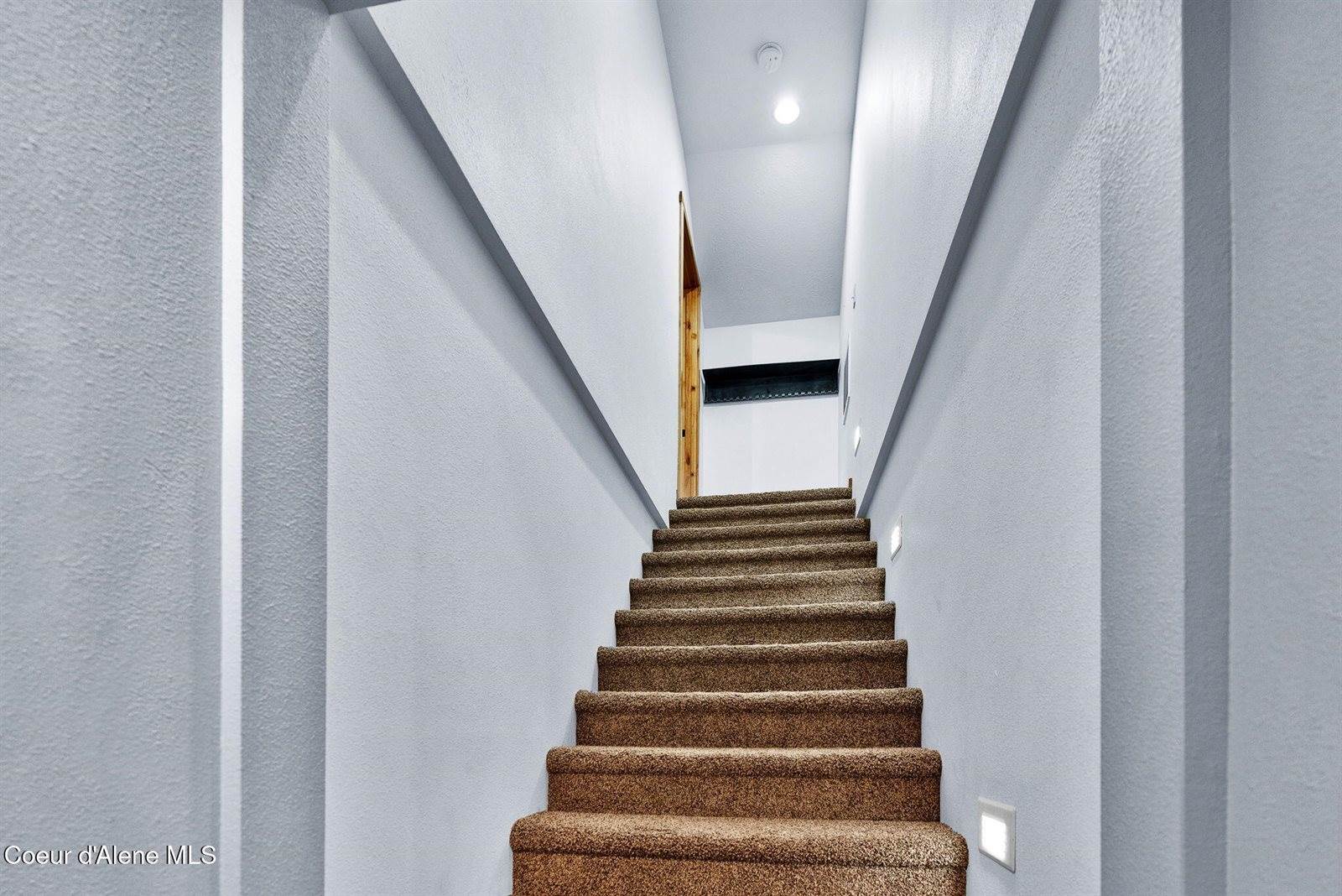 181 East Deer Meadow Ln, Blanchard, ID 83804