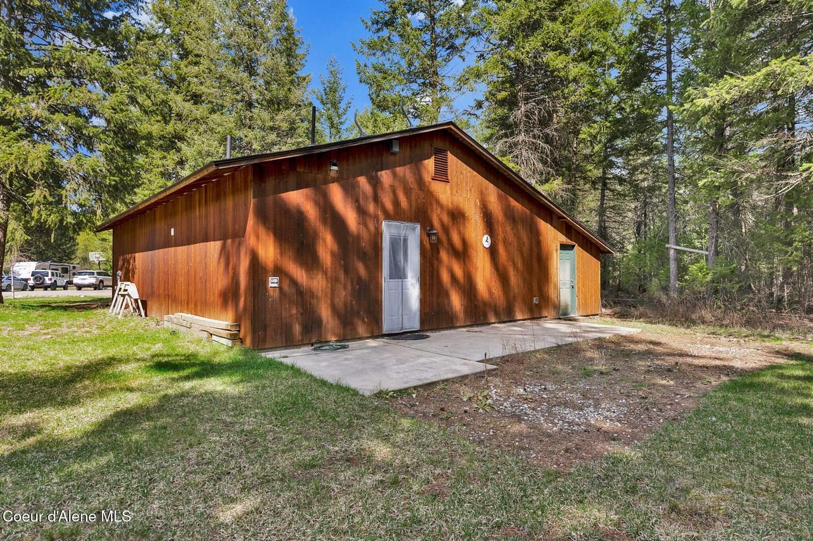 181 East Deer Meadow Ln, Blanchard, ID 83804