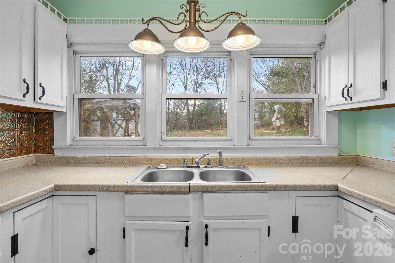 161 Pandora Circle, Canton, NC 28716