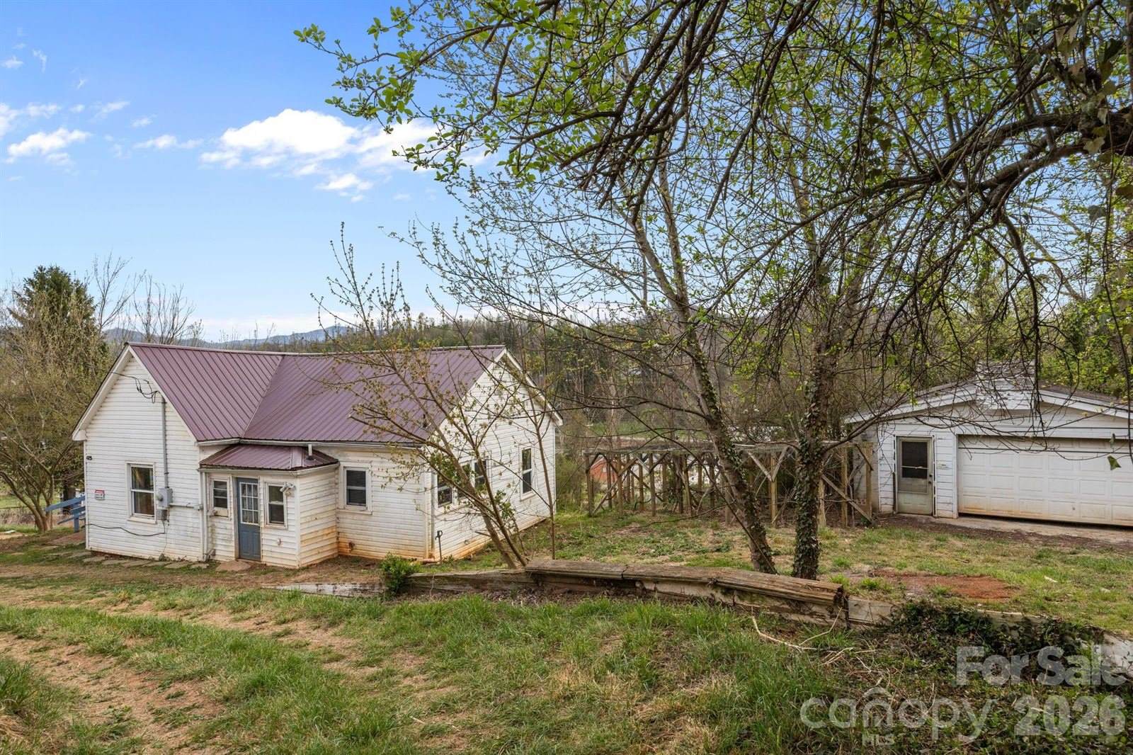 161 Pandora Circle, Canton, NC 28716