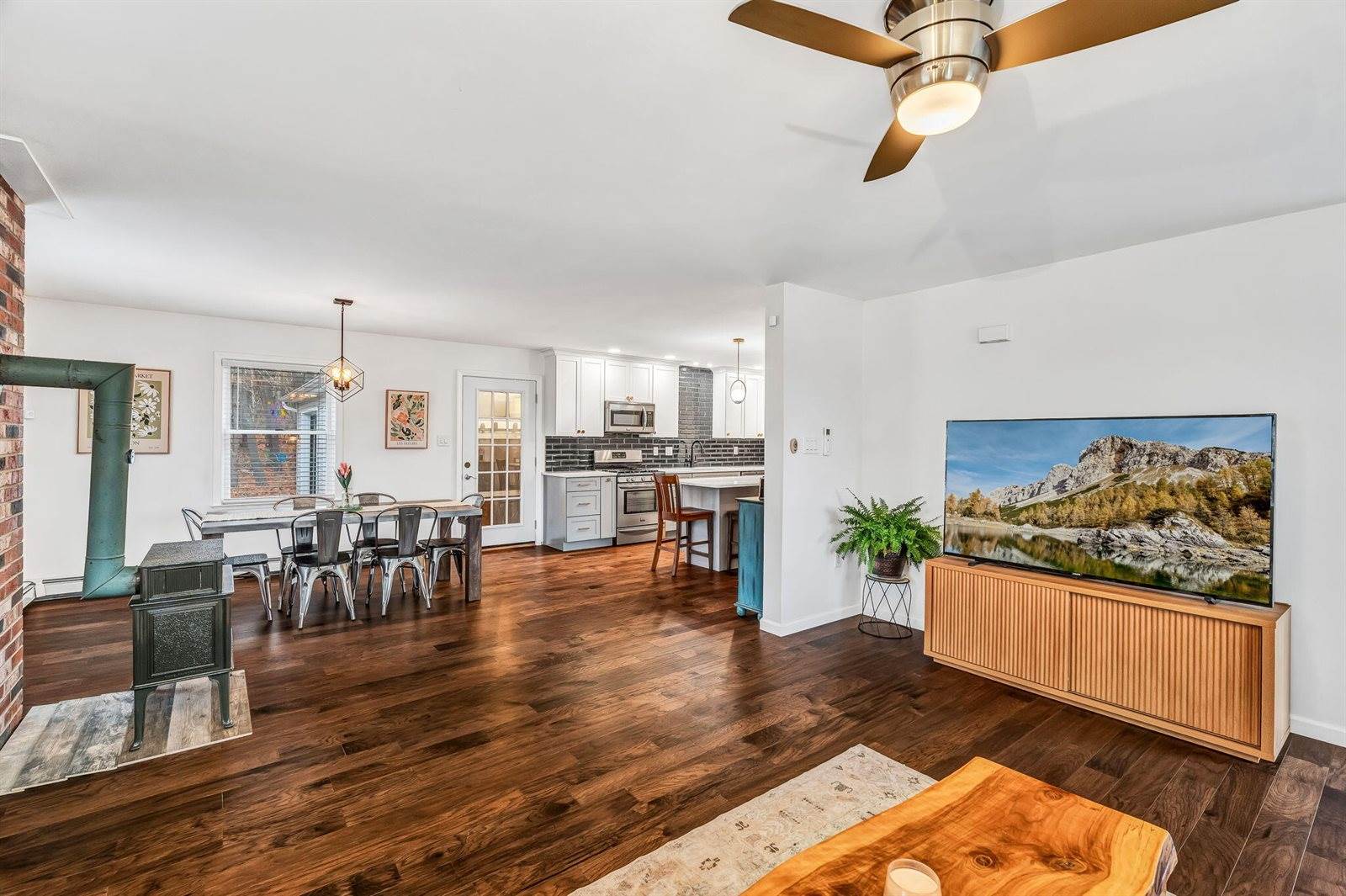 141 Kittredge Road, Bangor, ME 04401