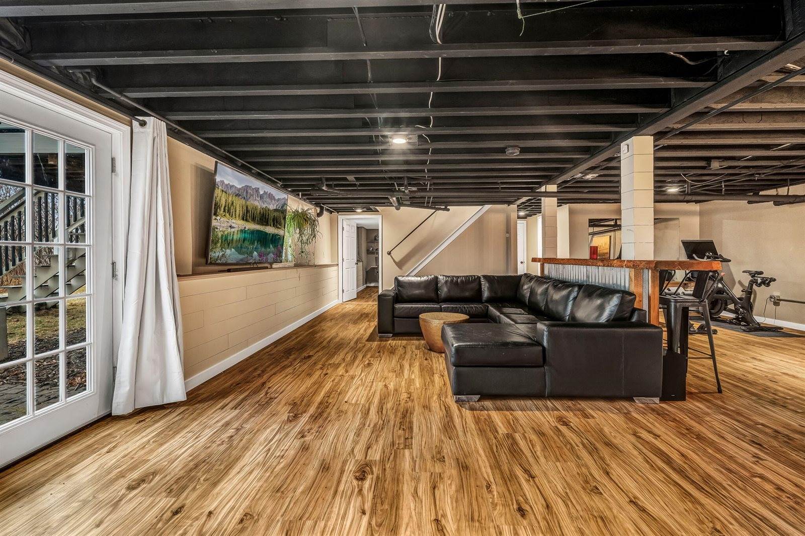 141 Kittredge Road, Bangor, ME 04401