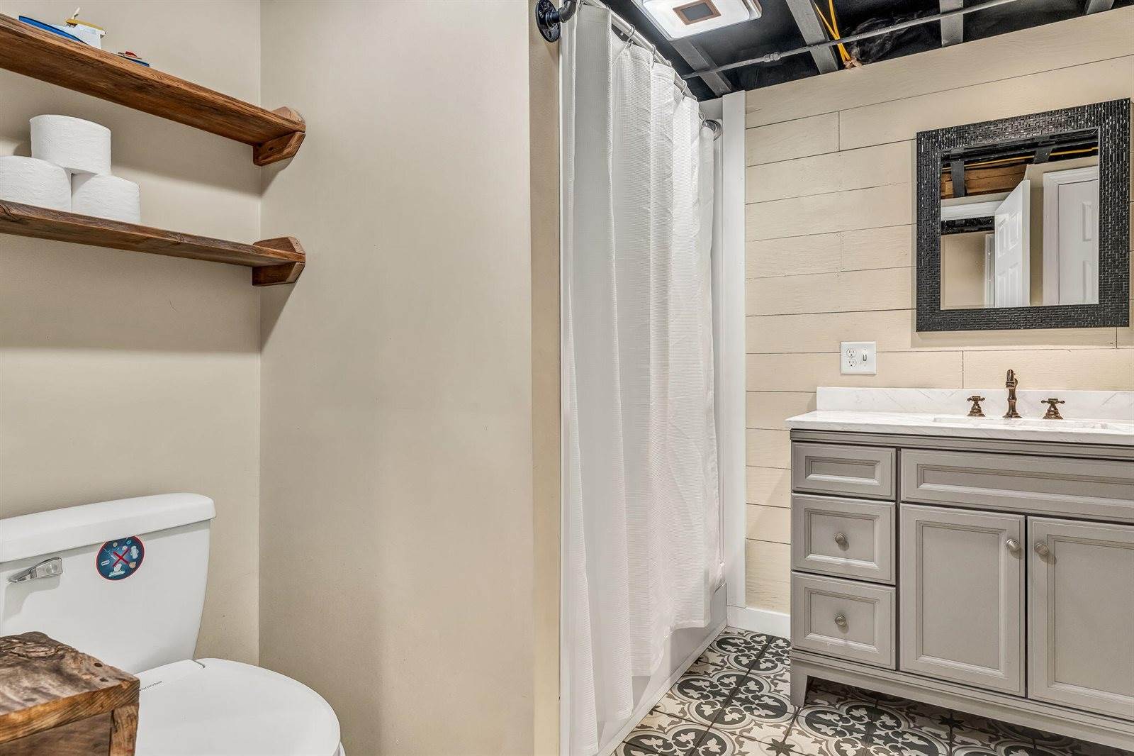 141 Kittredge Road, Bangor, ME 04401