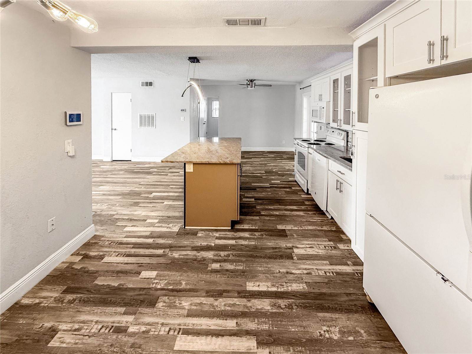 1303 East Muriel Street, Orlando, FL 32806