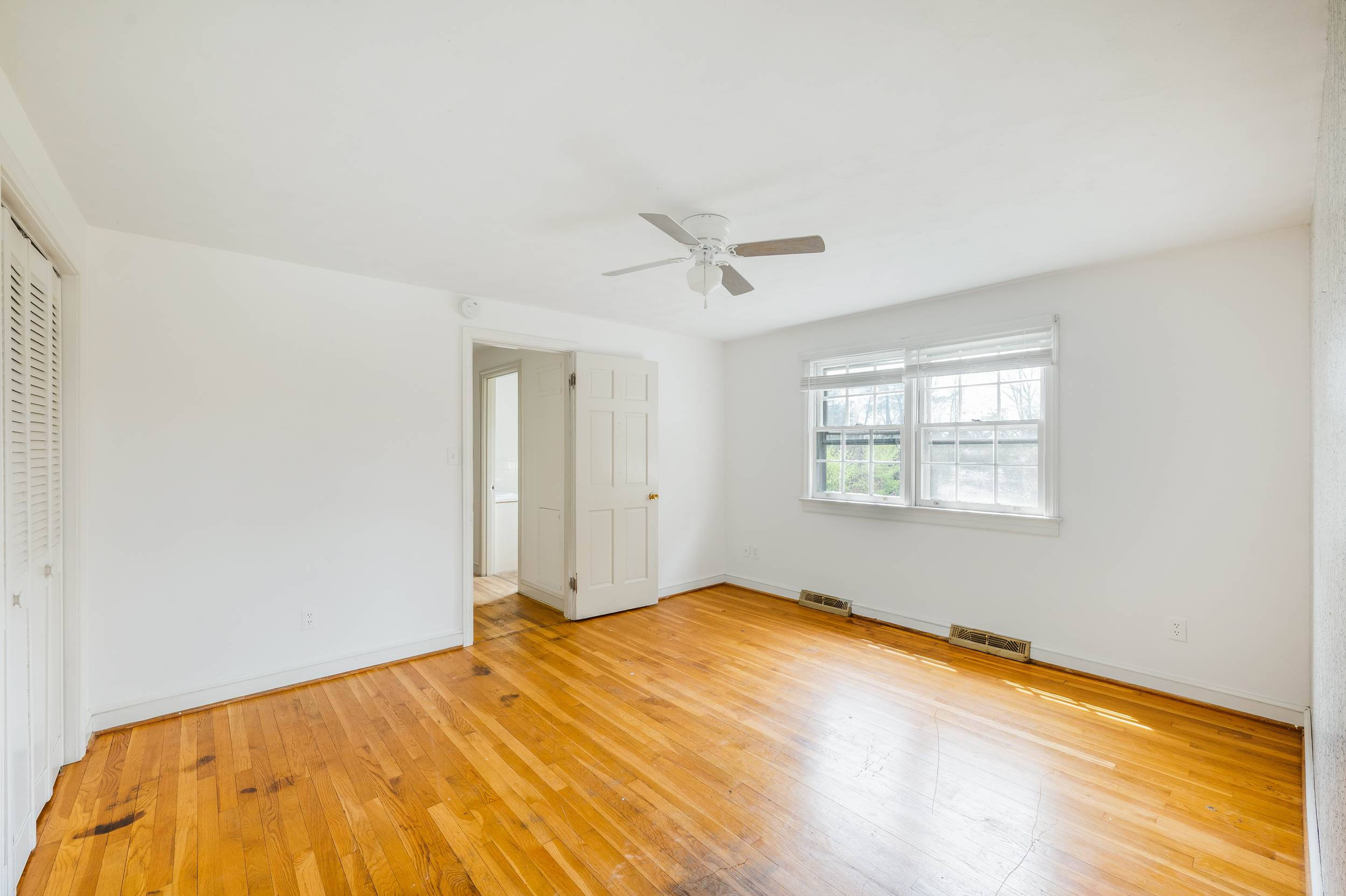 733 Oakville Rd, Appomattox, VA 24522