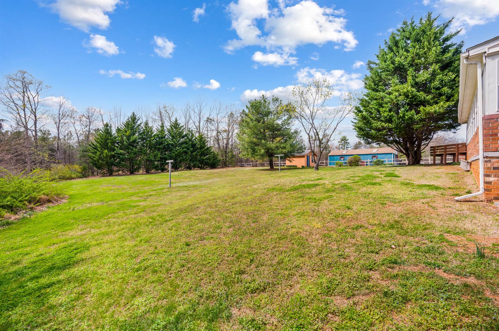 733 Oakville Rd, Appomattox, VA 24522