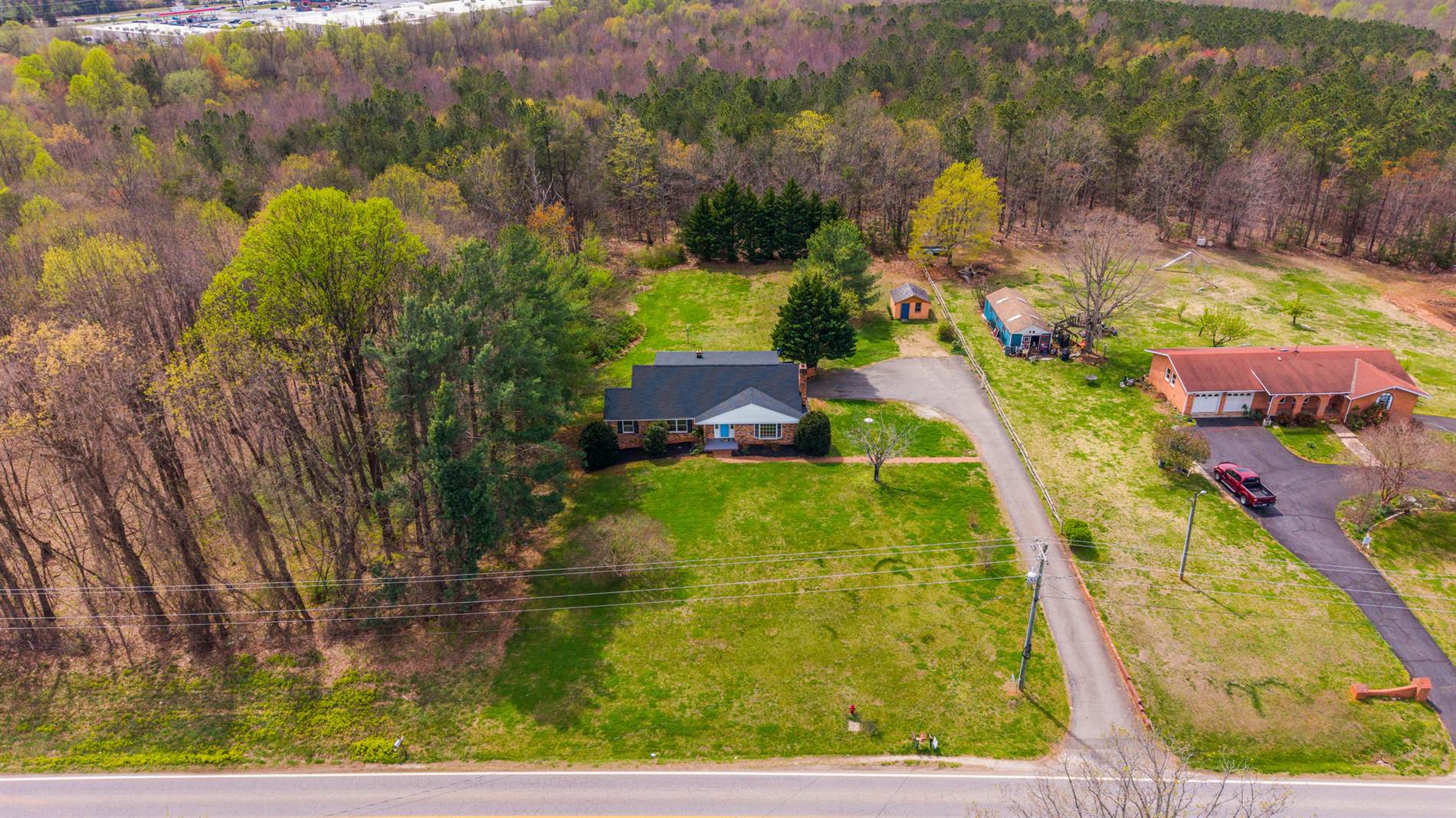 733 Oakville Rd, Appomattox, VA 24522