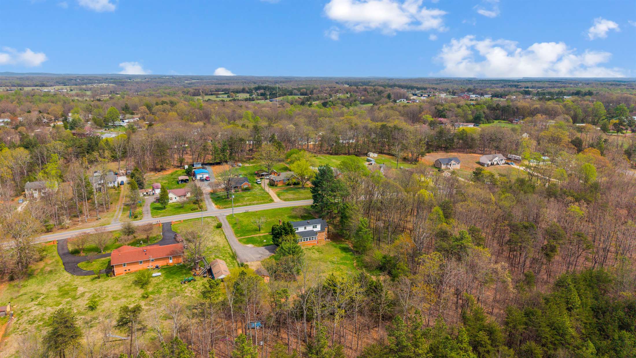 733 Oakville Rd, Appomattox, VA 24522