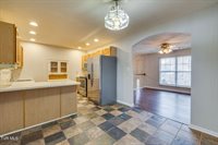 216 Lindas Way, Bristol, TN 37620