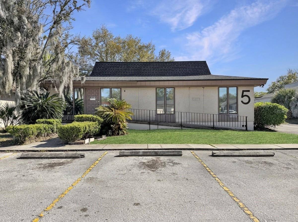 4131 University Boulevard South, Jacksonville, FL 32216