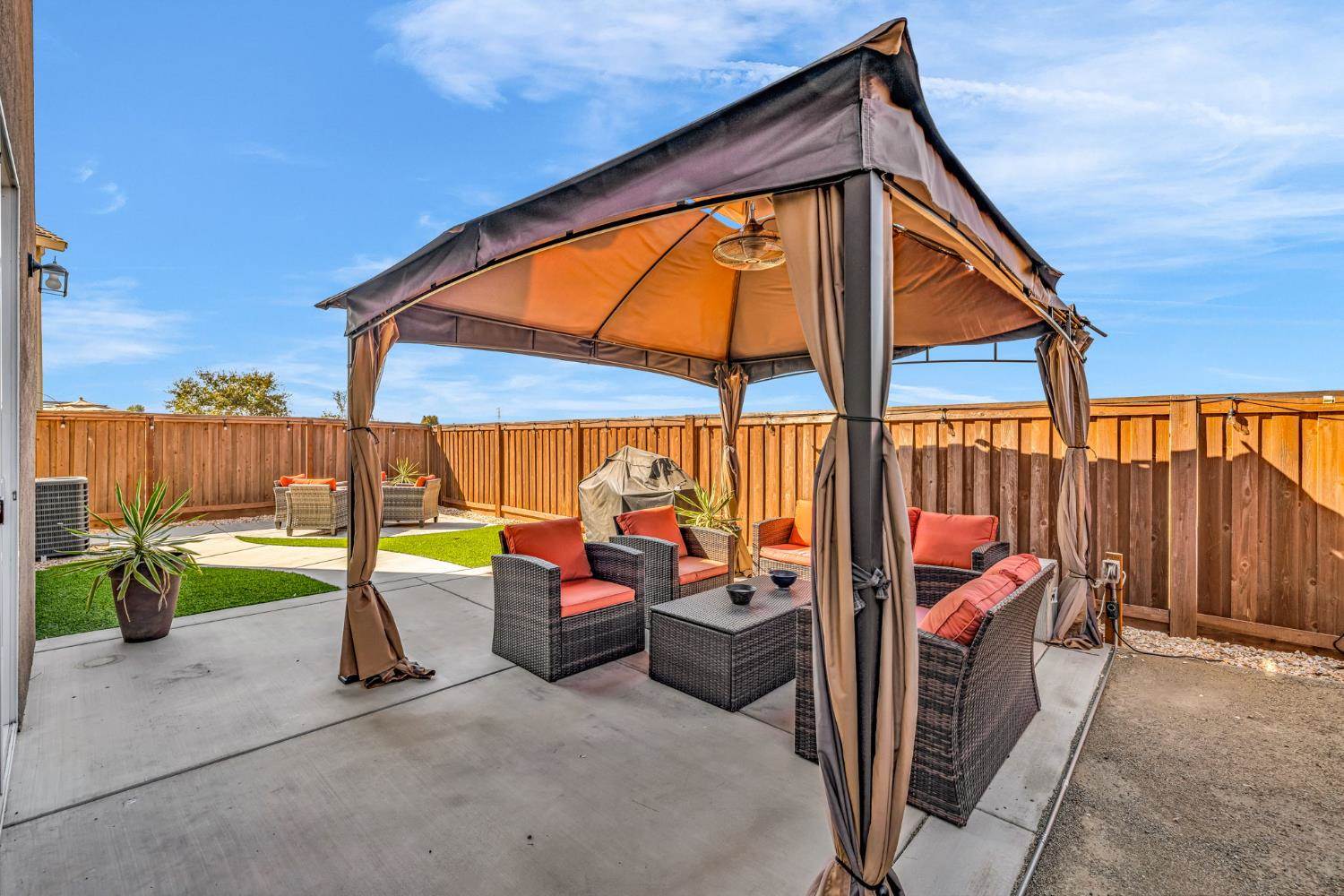 9633 Respect Drive, Sacramento, CA 95829