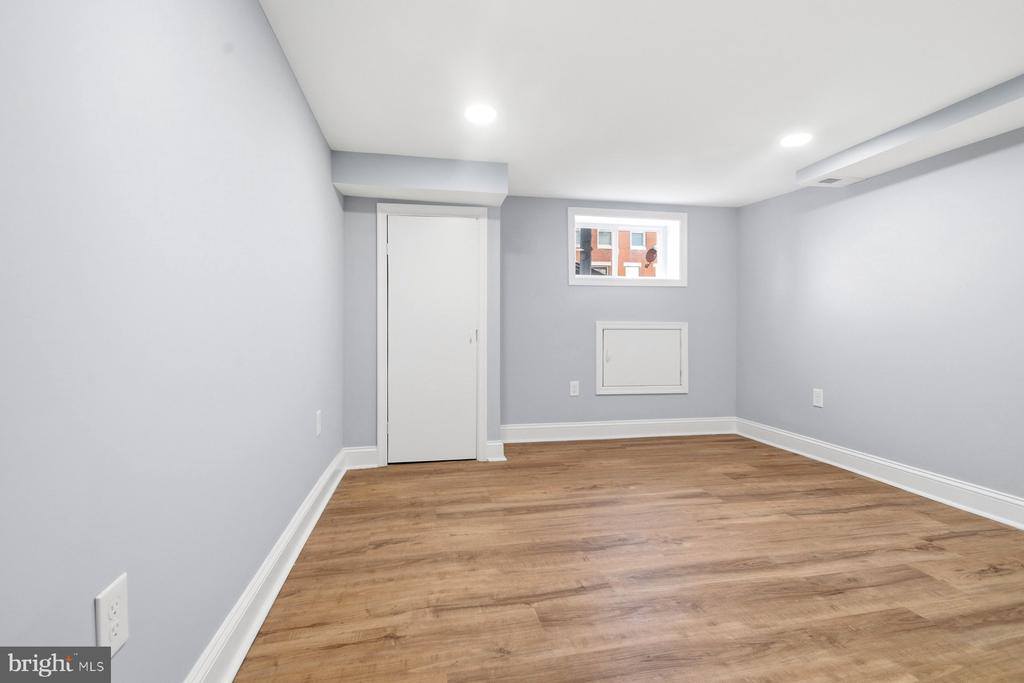 2609 East Madison Street, Baltimore, MD 21205