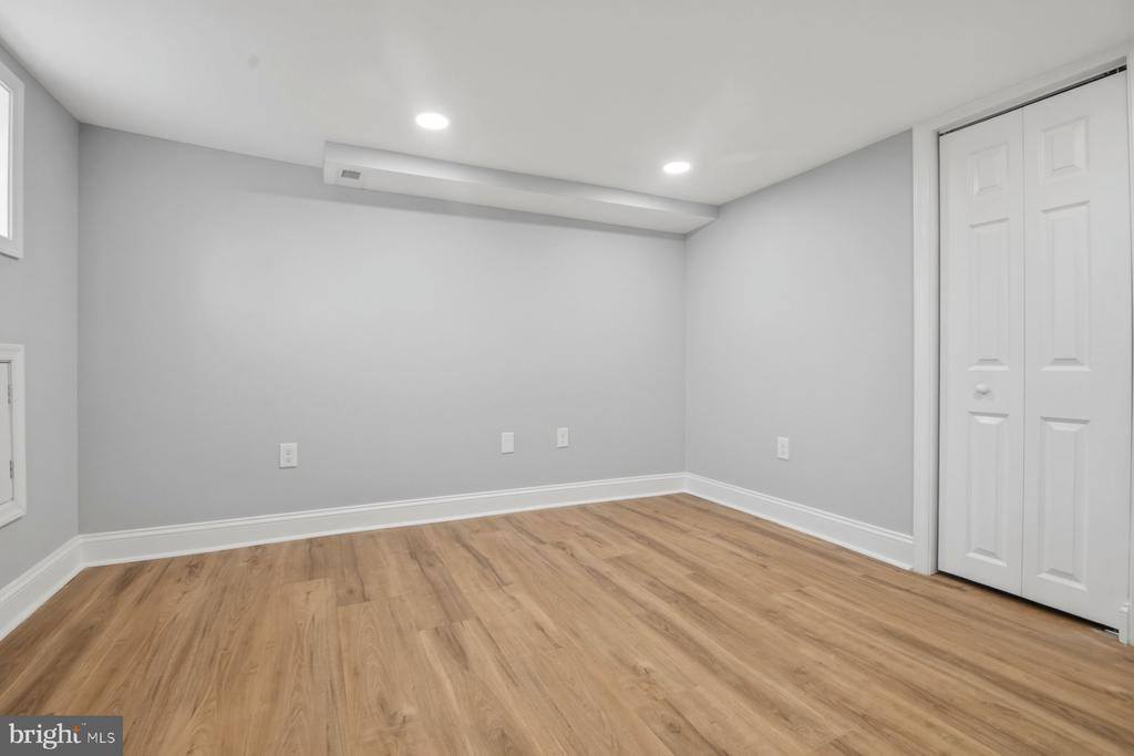 2609 East Madison Street, Baltimore, MD 21205