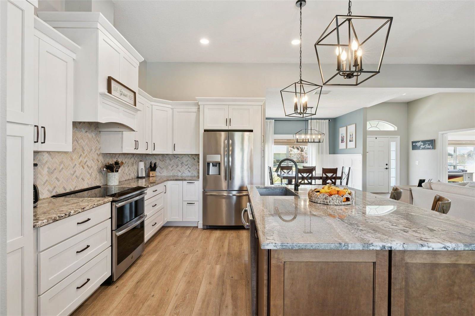 16805 Beauclaire Court, Tavares, FL 32778