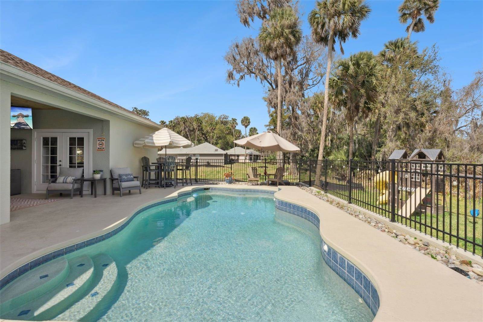16805 Beauclaire Court, Tavares, FL 32778