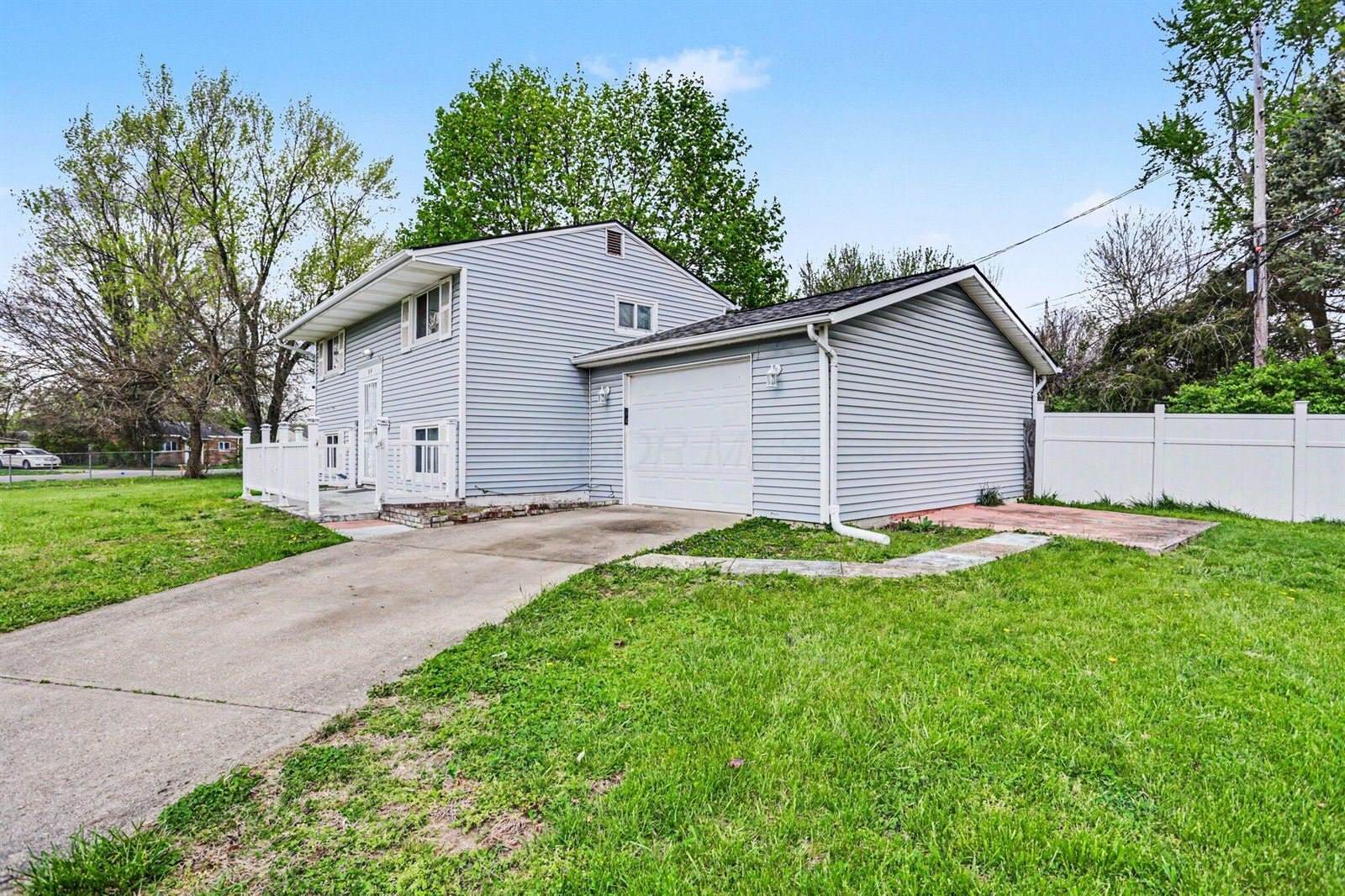 3114 Fairwood Avenue, Columbus, OH 43207