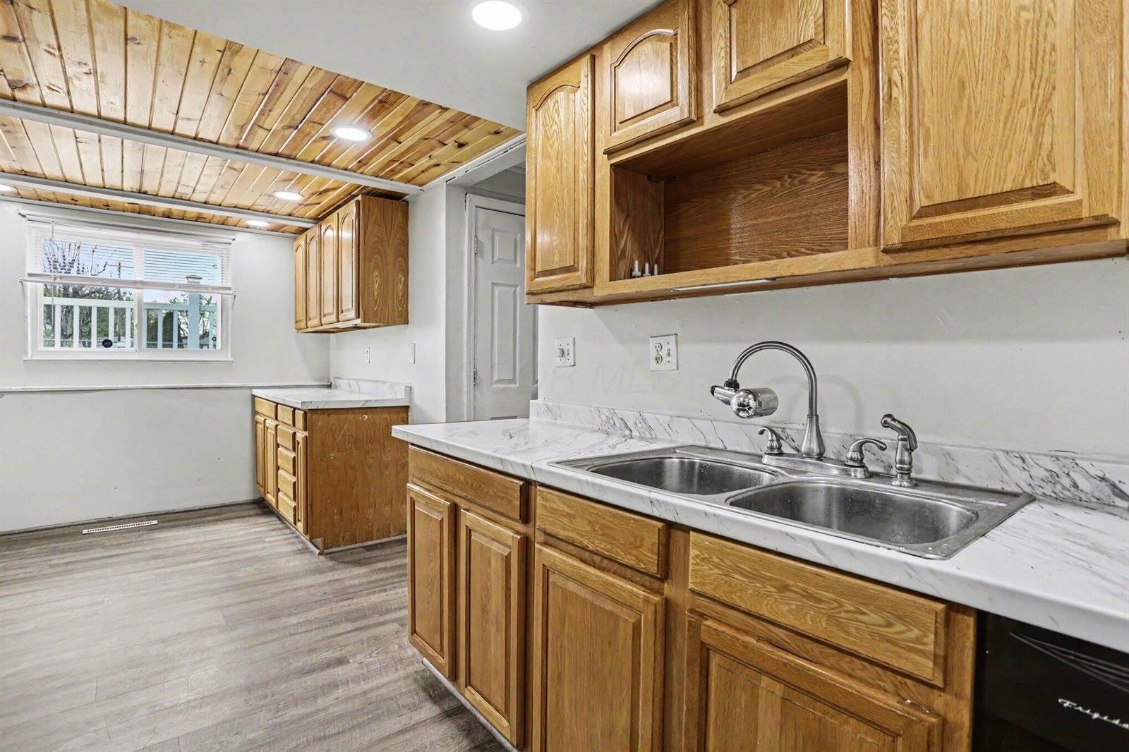 3114 Fairwood Avenue, Columbus, OH 43207