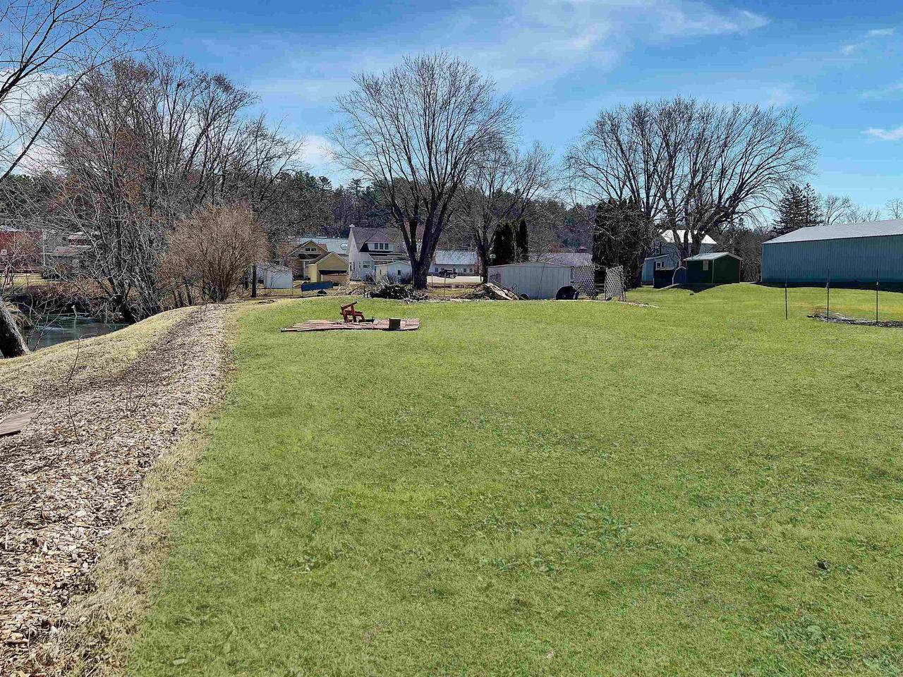 207 West Street, Wonewoc, WI 53968