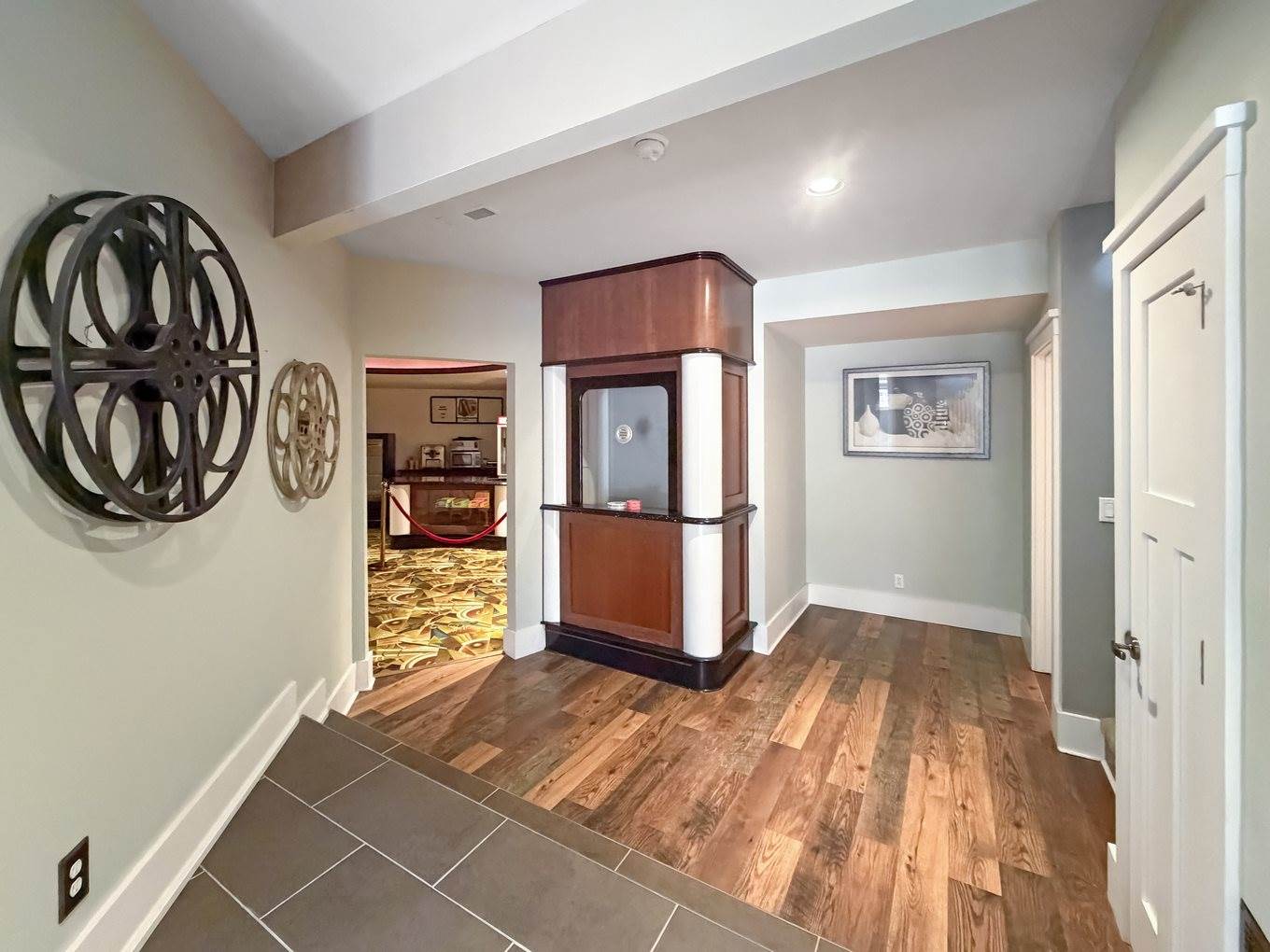 1121 Lawn Place, Freeport, IL 61032