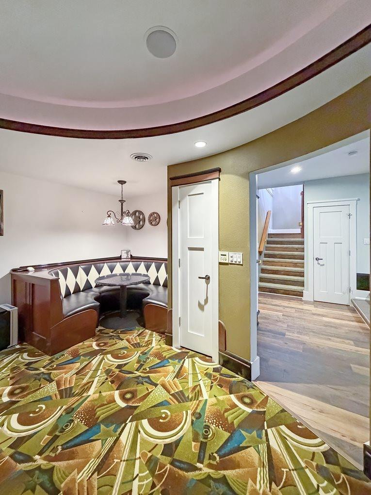 1121 Lawn Place, Freeport, IL 61032