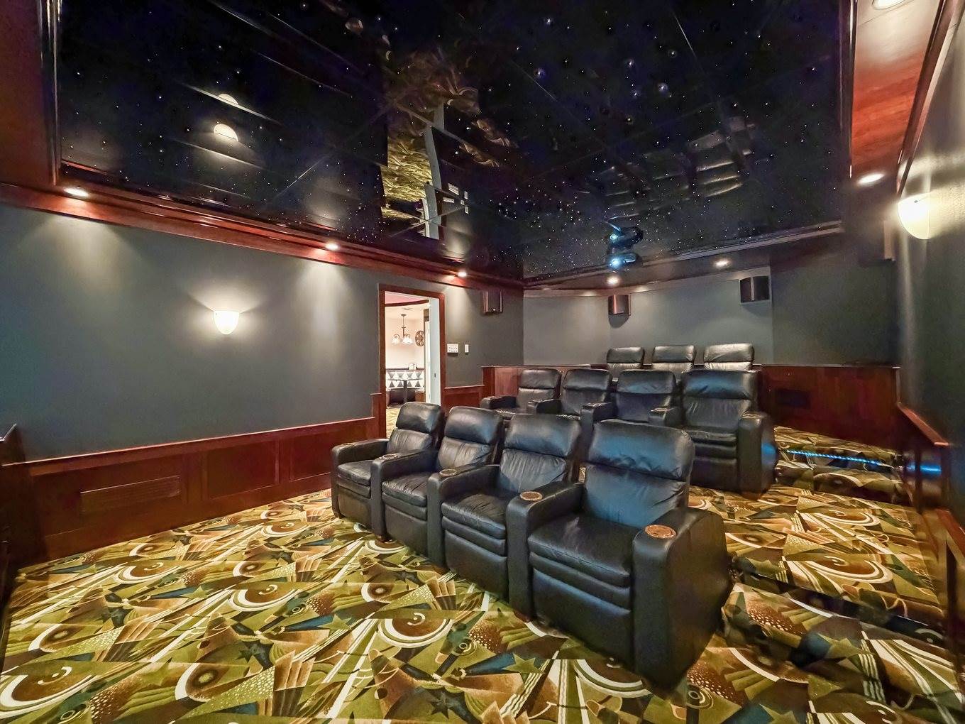 1121 Lawn Place, Freeport, IL 61032