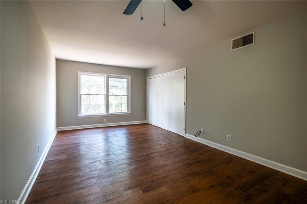 2890 Carriage Drive, Winston-Salem, NC 27106