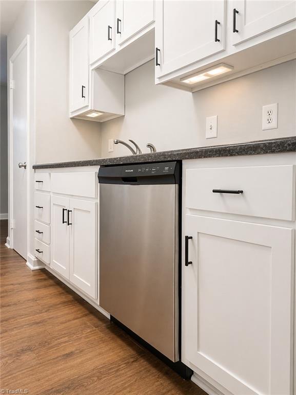 2890 Carriage Drive, Winston-Salem, NC 27106