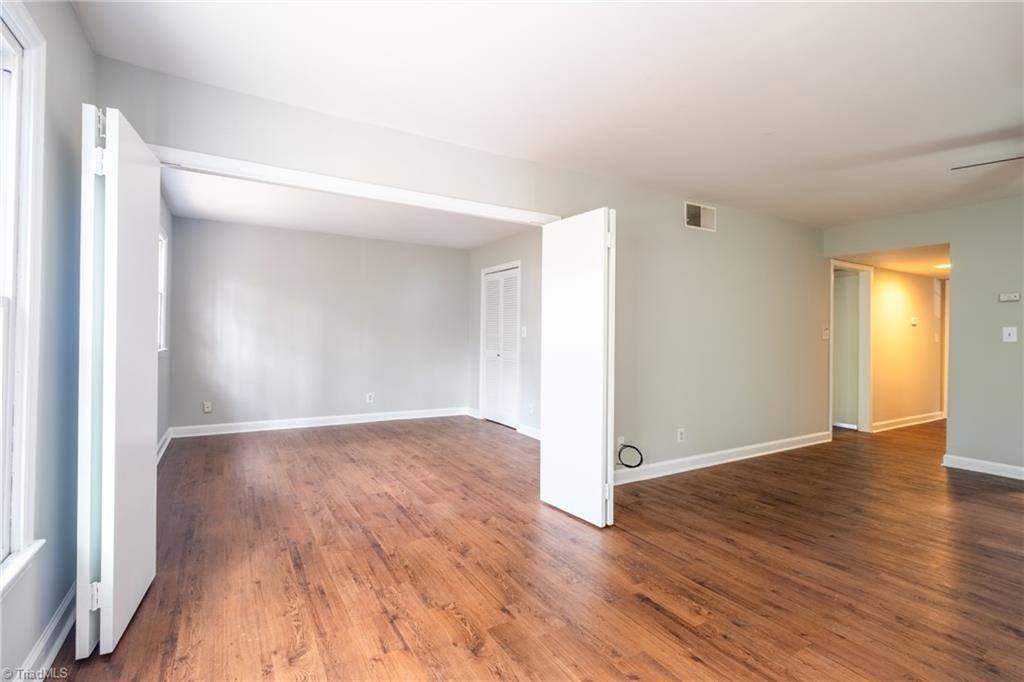 2890 Carriage Drive, Winston-Salem, NC 27106