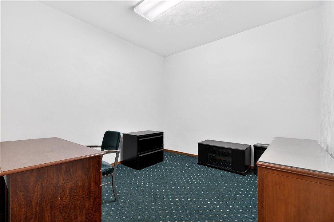 210 East 5th Ave, Tarentum, PA 15084