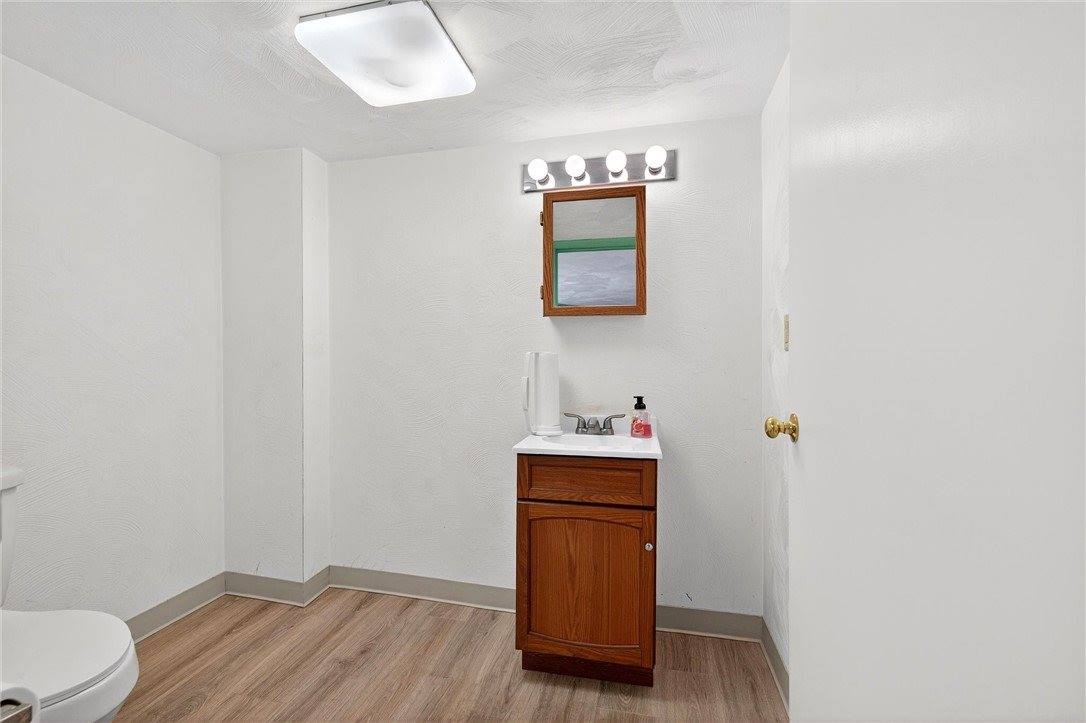 210 East 5th Ave, Tarentum, PA 15084