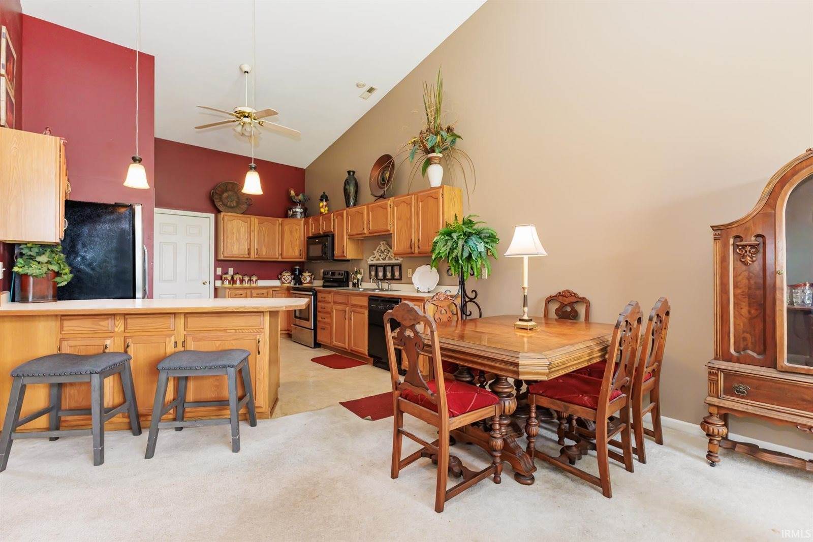 3911 N Lakeside Drive, Muncie, IN 47304