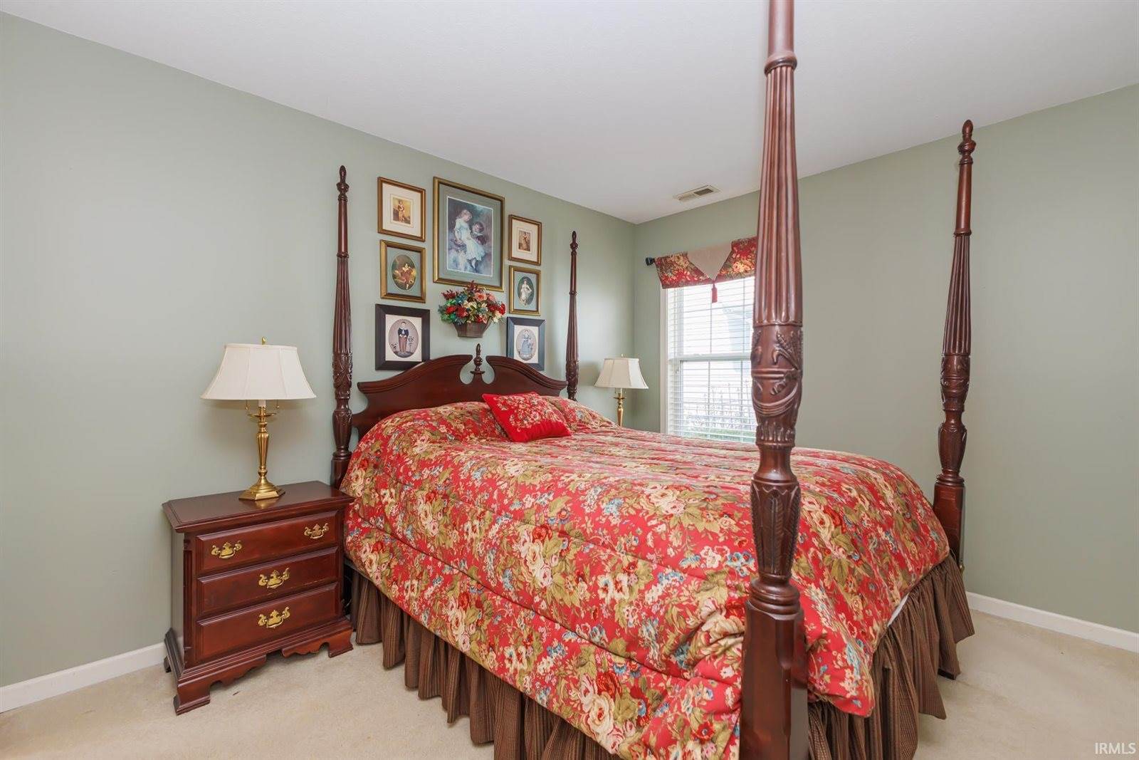 3911 N Lakeside Drive, Muncie, IN 47304