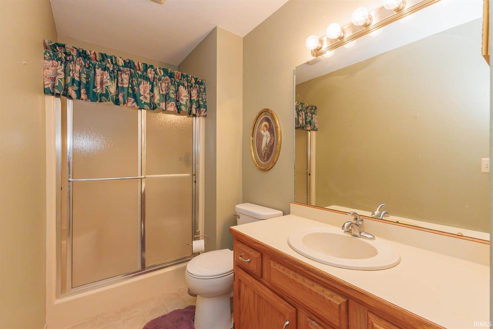 3911 N Lakeside Drive, Muncie, IN 47304