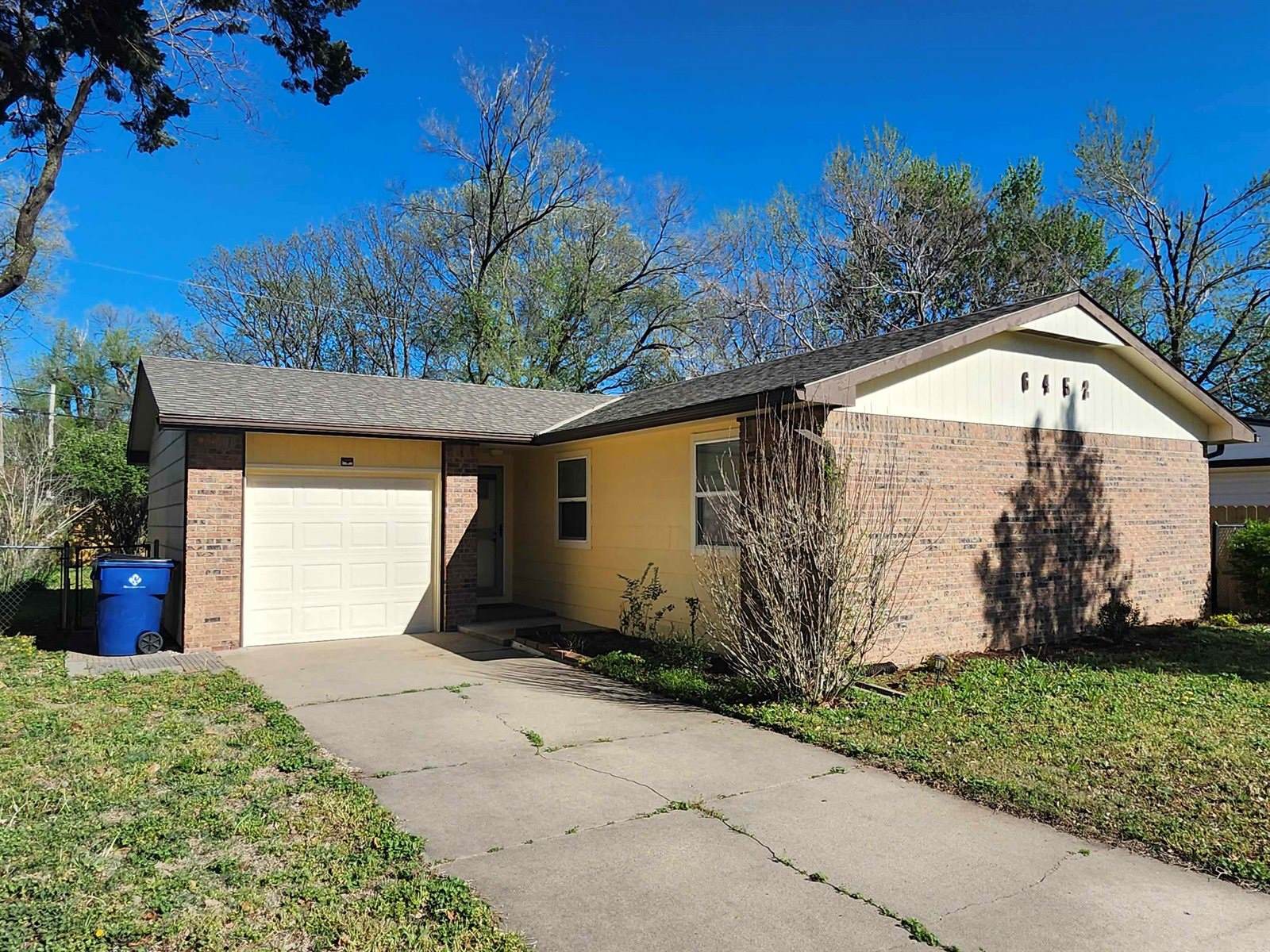 6452 North Hydraulic Ave, Park City, KS 67219