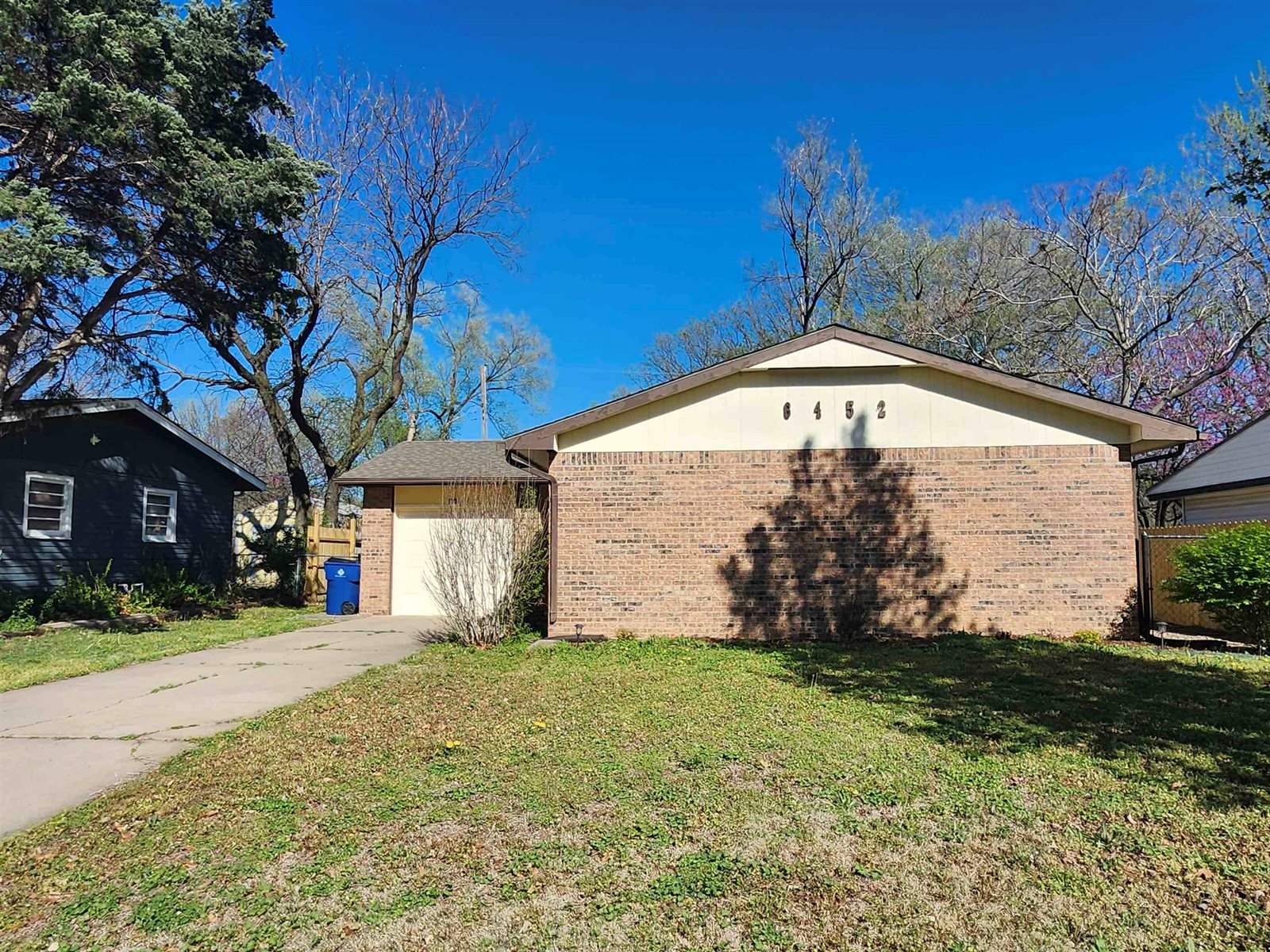 6452 North Hydraulic Ave, Park City, KS 67219