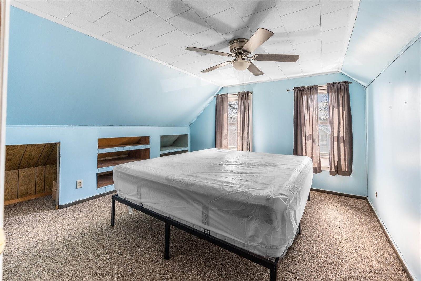 7 Wing Road, Levant, ME 04456