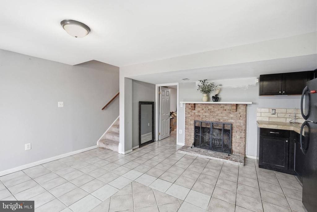 14835 Emberdale Drive, Woodbridge, VA 22193
