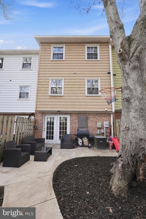 14835 Emberdale Drive, Woodbridge, VA 22193