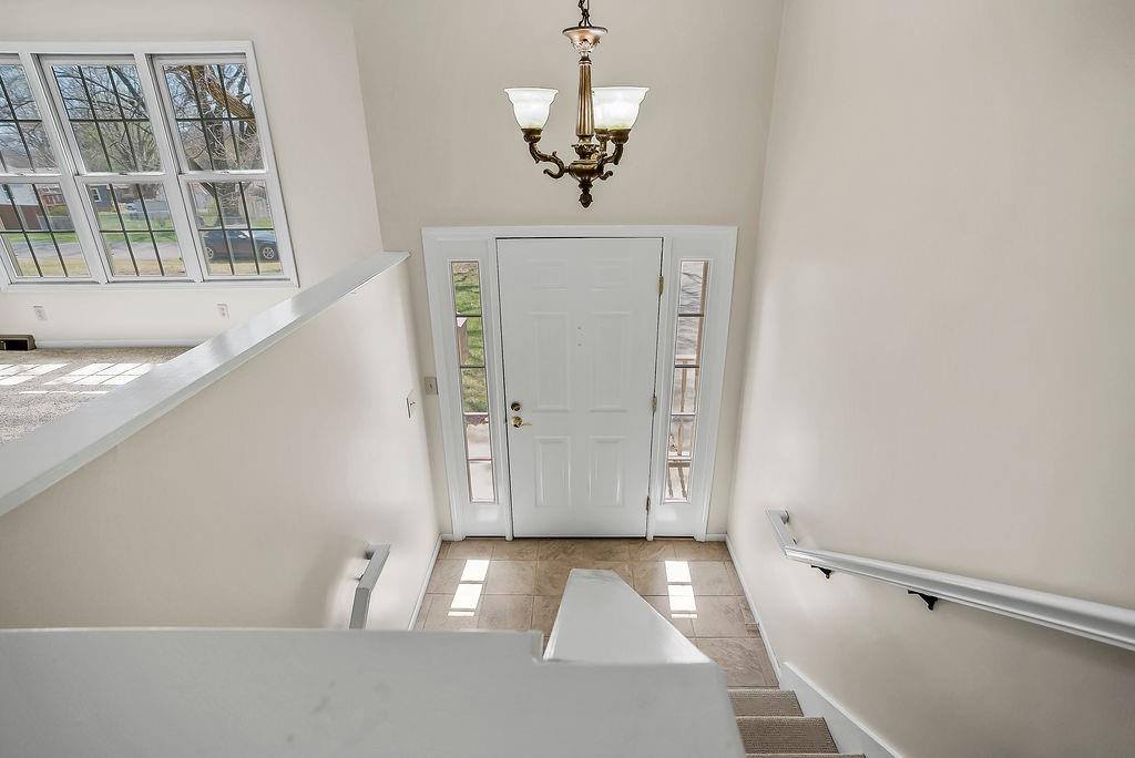 10530 West 59th Terrace, Shawnee, KS 66203