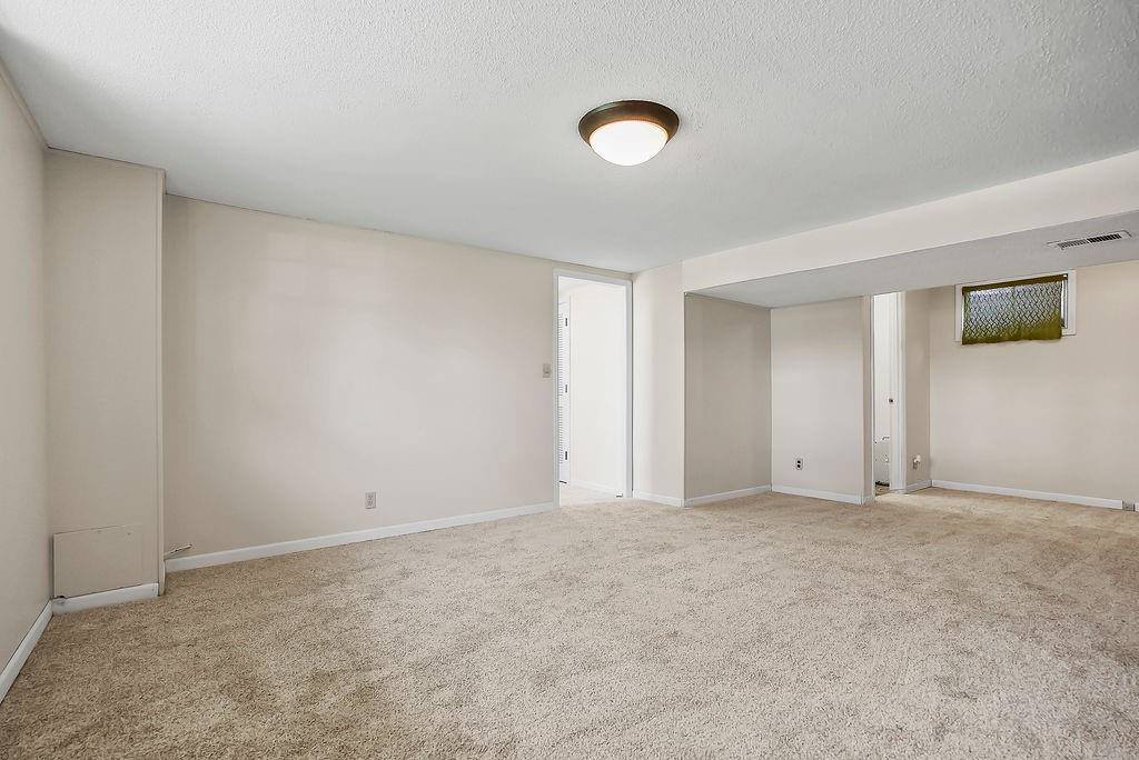 10530 West 59th Terrace, Shawnee, KS 66203