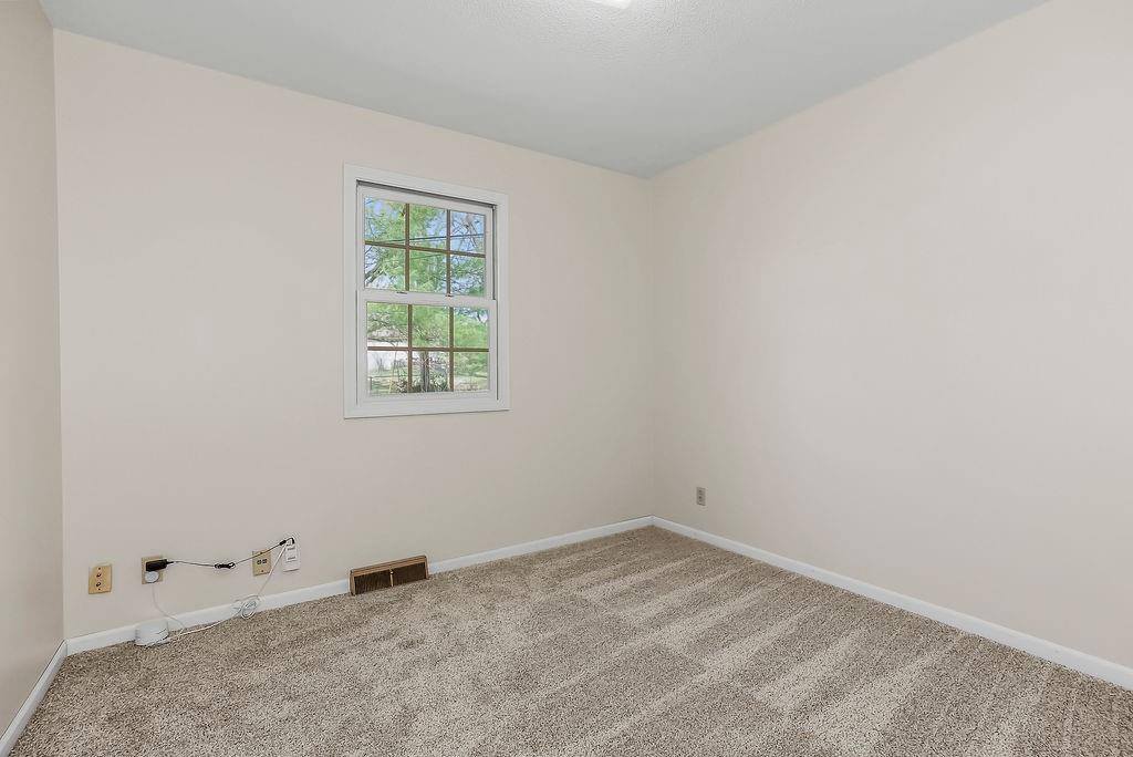 10530 West 59th Terrace, Shawnee, KS 66203