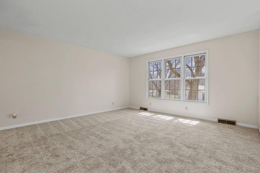 10530 West 59th Terrace, Shawnee, KS 66203